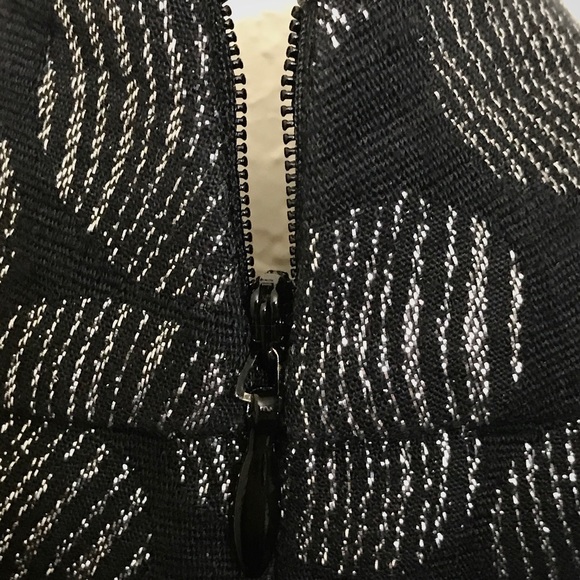 Women’s Mini Skirt - Picture 7 of 8